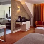Szálloda Der Valk Moers