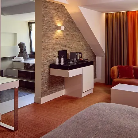 Otel Der Valk Moers