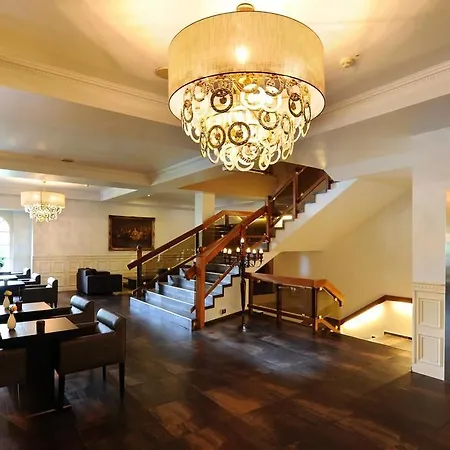 Otel Der Valk Moers