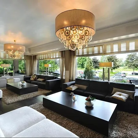 Otel Der Valk 4*