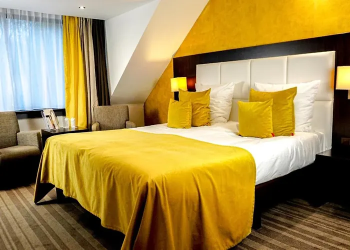 Hotel Der Valk 4*